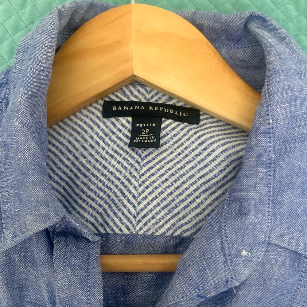 Banana Republic Blue Linen Chambray Shirt - Picture 4 of 7